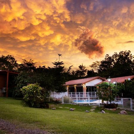 Vista Alegre Natural Resort - Bungalows Independencia 外观 照片
